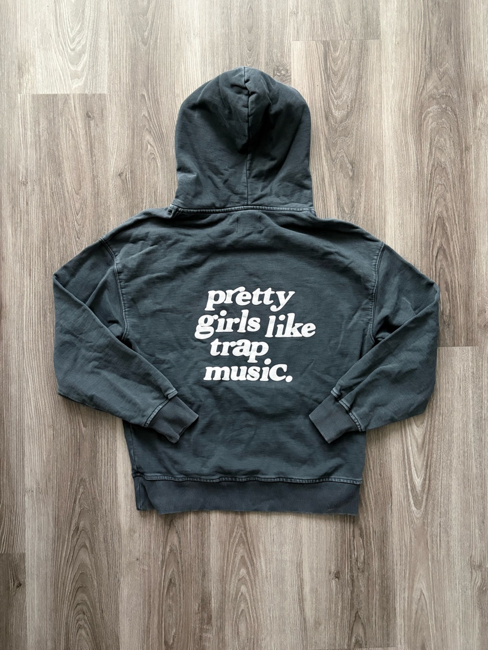 Black Graphic Pullover Hoodie with 'Pretty Girls Like Trap Music' Print
